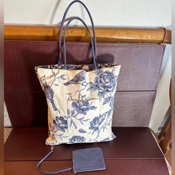 Joann Fabrics reversible canvas large tote bag detachable pouch blue bird cotton - Picture 2 of 16